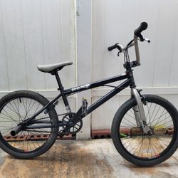 USED mid school MIRRA 5 Star BMX bike in excellent riding condition.