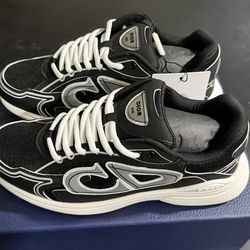 Size 10 Dior B30 (black)