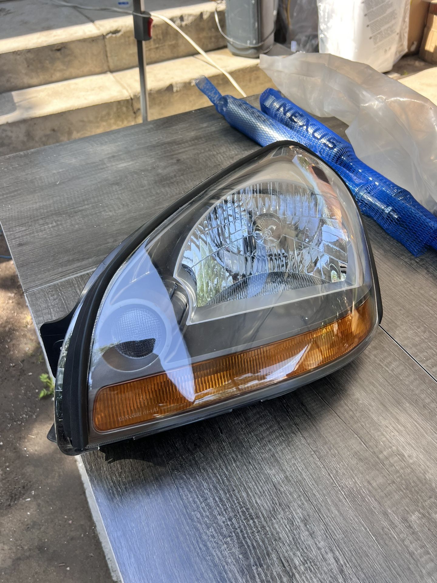 2005 2006 2007 2008 HYUNDAI TUCSON LEFT LH DRIVER HEADLIGHT LIGHT LAMP OEM