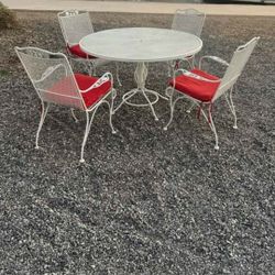 Hermoso Set De Patio De Metal 