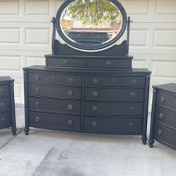 Bedroom Set – Modern Black Finish 