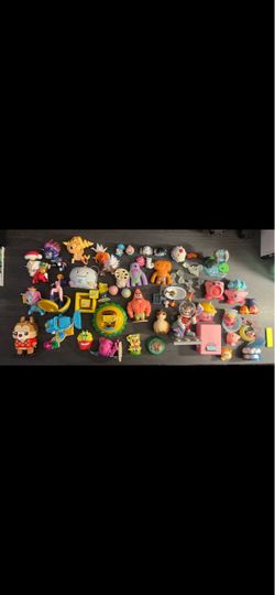 Random vintage/modern Toy Lot