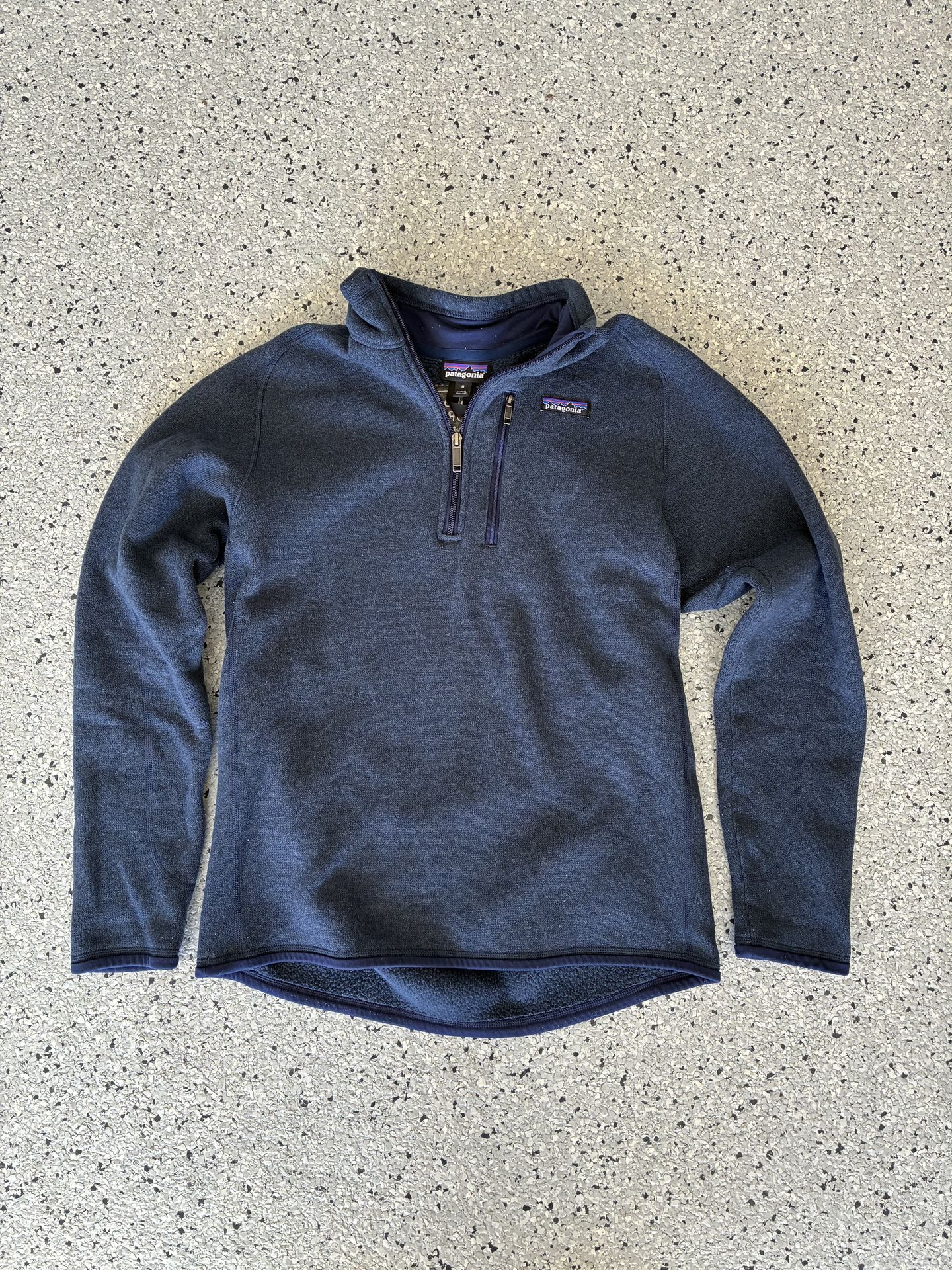 PATAGONIA Quarter Zip Long Sleeve Navy Blue Pullover. Size Medium. Pre Owned.