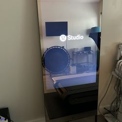Lululemon Mirror 