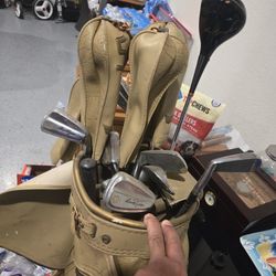 Vintage HOGAN Golf Clubs