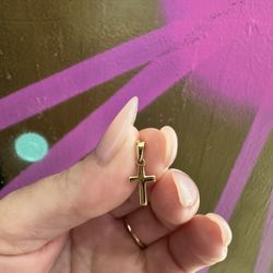 14k CROSS CHARM 