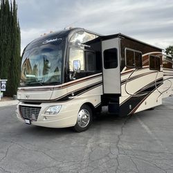 REDUCED 2014 Fleetwood Southwind
