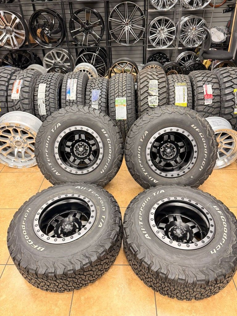 Fuel offroad wheels 
15x10 5x114.3 
Brand new wheels 
With used 
31105015 bfgoodrich ko2
$880 all 4
