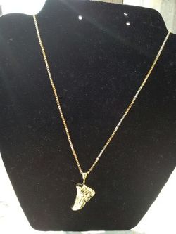 18K gold-plated Jordan Retro 13 necklace
