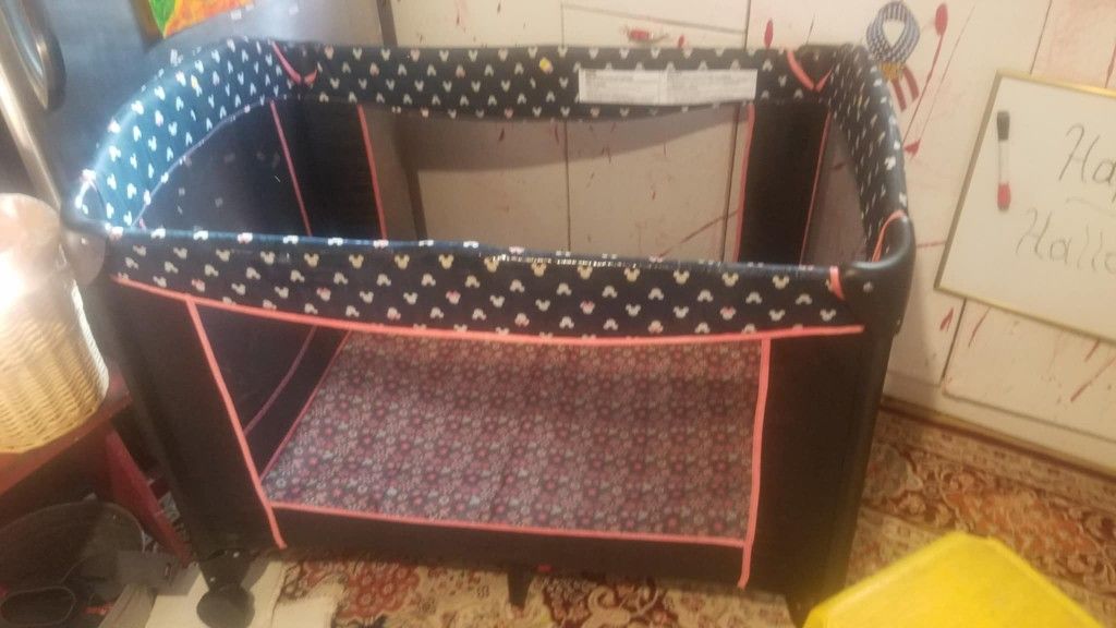 Minnie Mouse Pack N Play