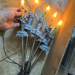 Halloween Decorations, Lighted 5 Pack Skeleton Hands Holder Candle Lamp, Solar Halloween Pathway Lights, Waterproof Function Yard Stakes for Outdoor H