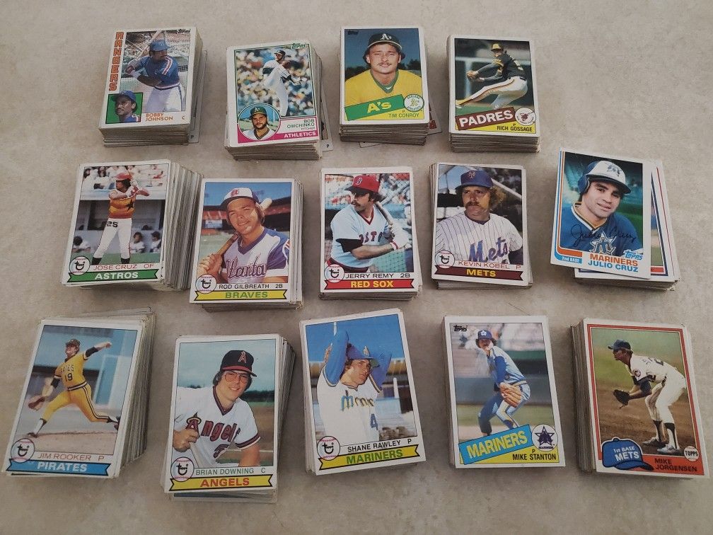 Hundreds Of 1970s And 80s Baseball Cards