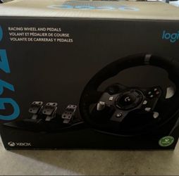 Logitech G920 Racing Wheel and Pedals for Xbox