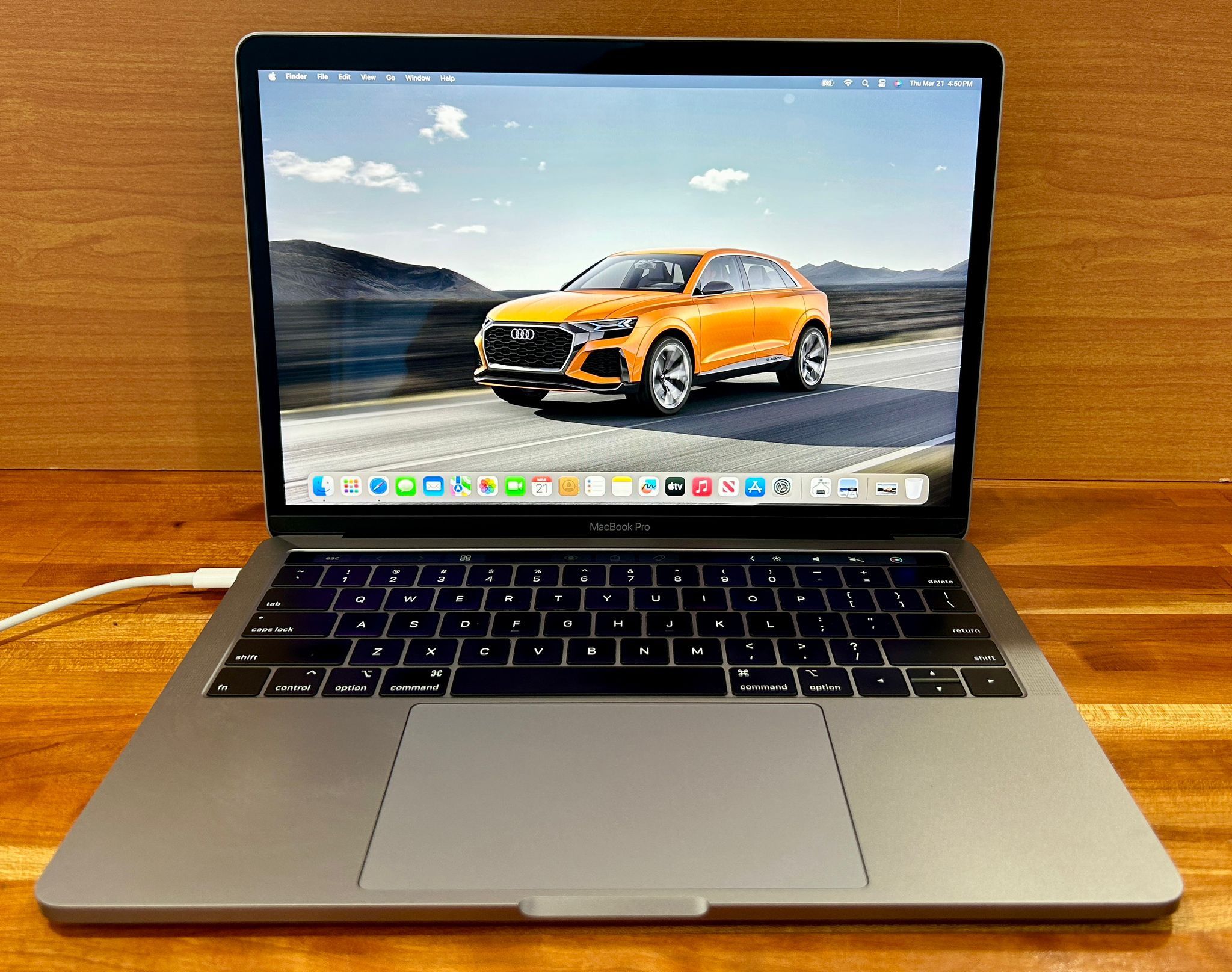 Apple MacBook Pro 13” 2018 TouchBar Core i7 16GB RAM 500GB SSD 