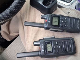 Cobra walkie talkies Rx685