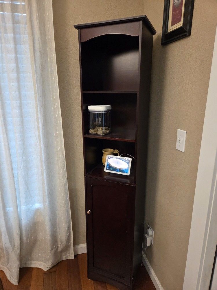 Tall Narrow Book Shelf With Storage 