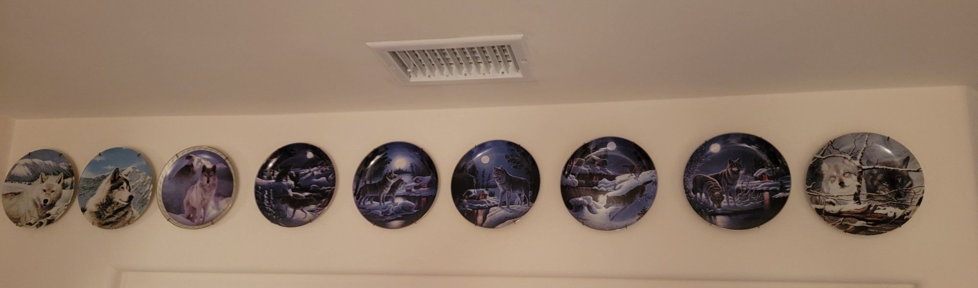 Hamilton Collection Animal Plates