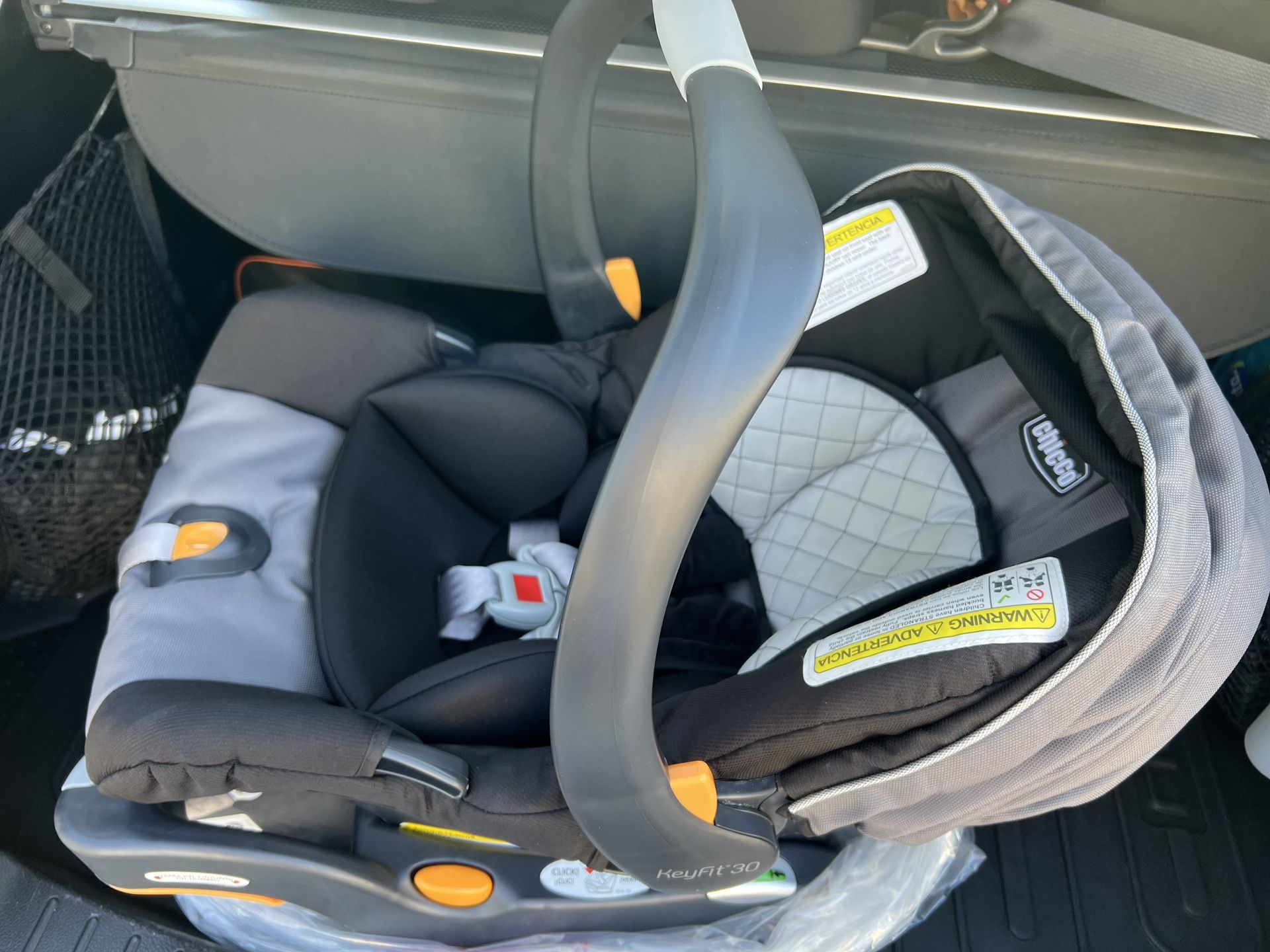 Chicco Car seat
