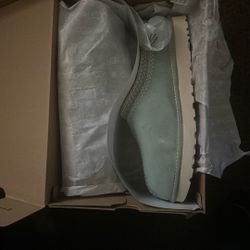 UGG Slippers 