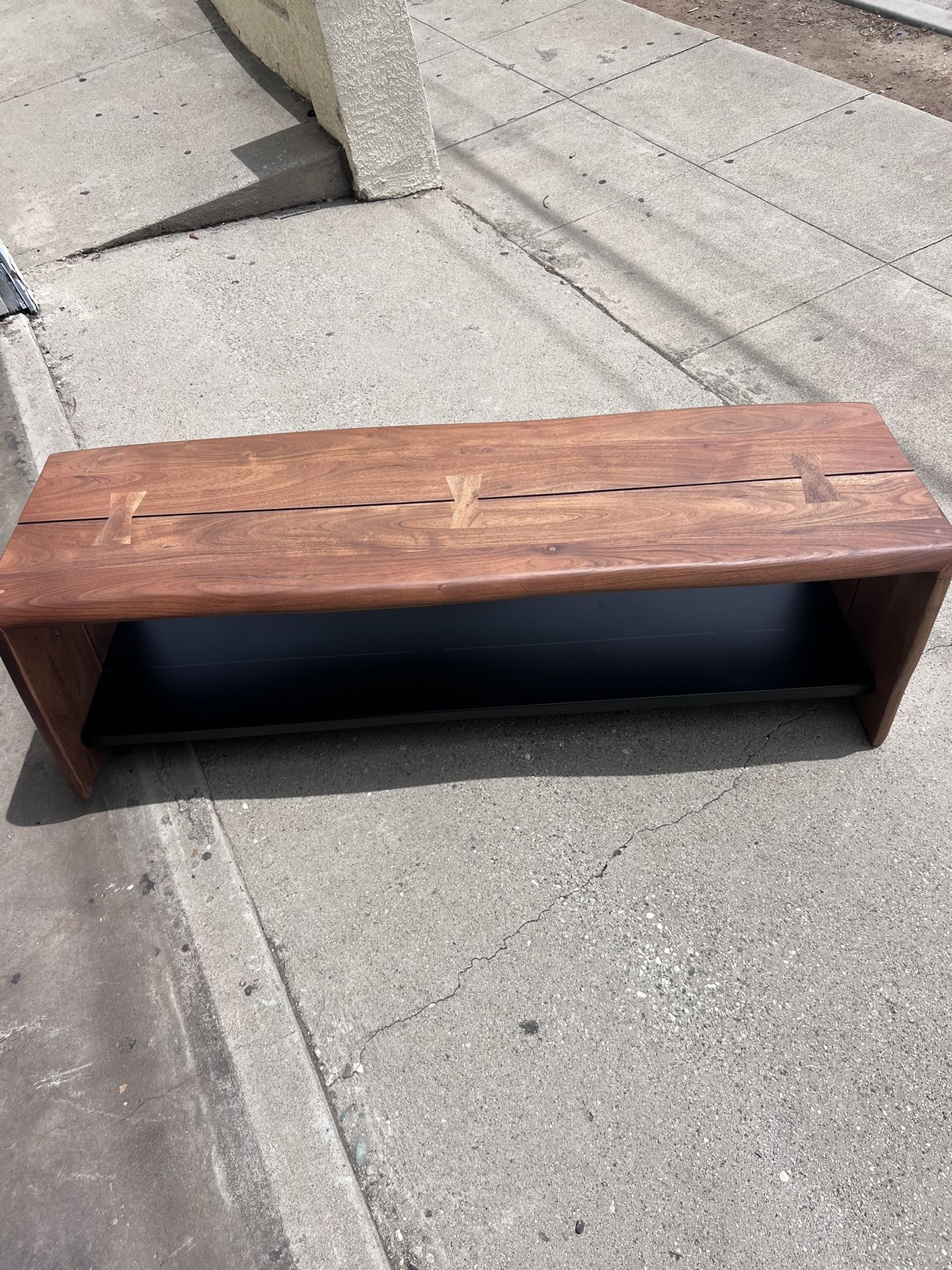 “Crate And Barrel” Yukon Acacia Bench And Table