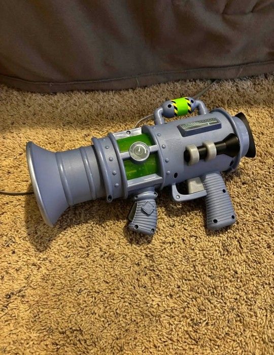 Minions 4 Ultimate Fart Blaster Toy