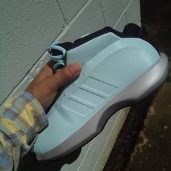 Adidas & Nike
