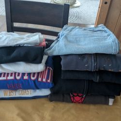 Girls/ Womens Size S Clothes 