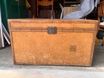 Solid Storage Trunk