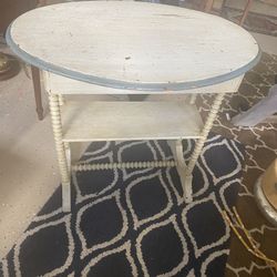 Vintage Side Table     Runner Rugs S 90-120