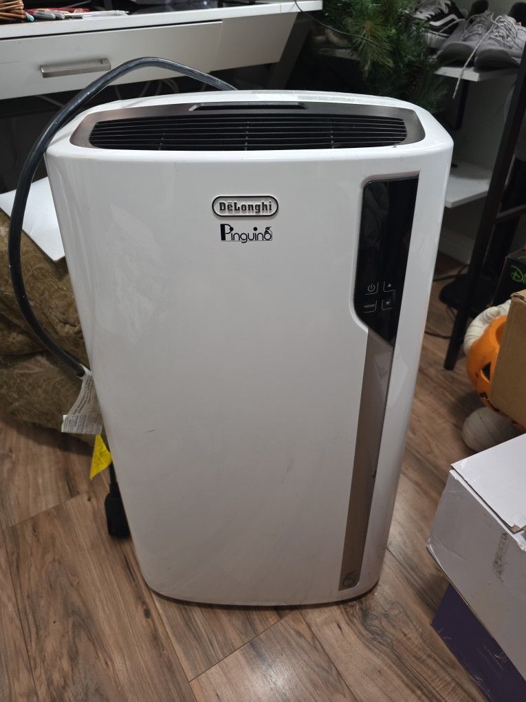 DeLonghi Air Conditioner 