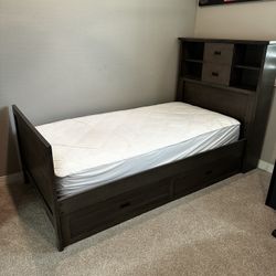 Owen Gray Twin Headboard/Footboard Bookcase Bed