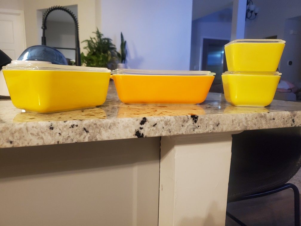 Vintage Pyrex Yellow and Orange 