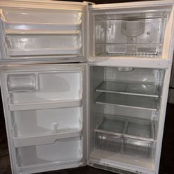 Kenmore Refrigerator - In good working condition