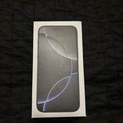 iPhone 16 Pro Max - Black Titanium - 1TB (UNLOCKED/BARELY USED)
