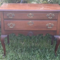 HICKORY CHAIR CO Queen Anne Mahogany Lowboy (58485EC) and Vintage C.1980's Chippendale-Style Desk