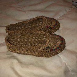 TRADITIONAL UKRAINIAN VILLAGE SHOES