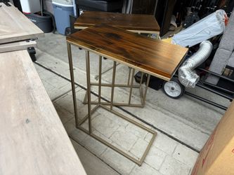 2 Side Tables $10