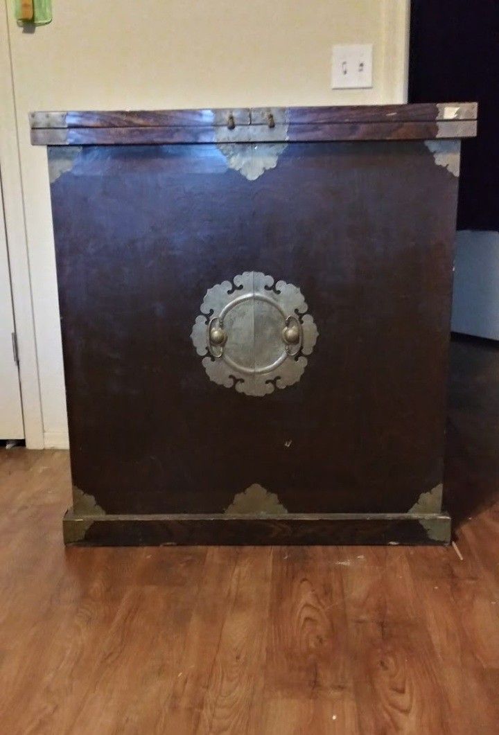 Chinese Liquor Cabinet