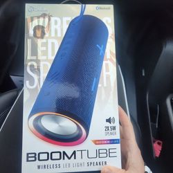 NEW BoomTube Wireless LED Light Speaker Hands Free Calls Color Changing Lights