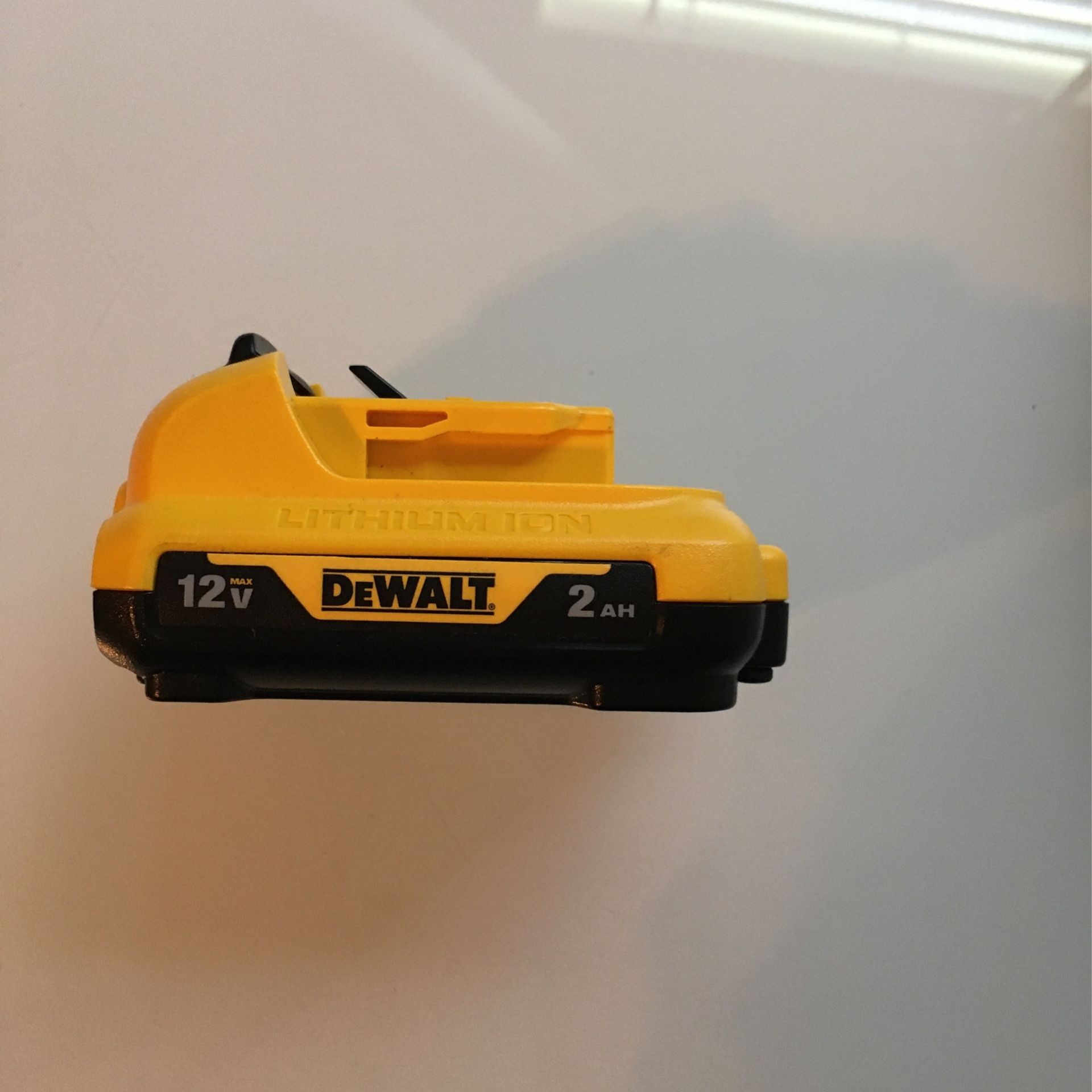 Dewalt 12volt Battery 2ah