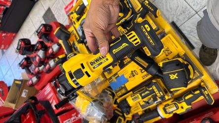 Dewalt 20v drywall cut out tool