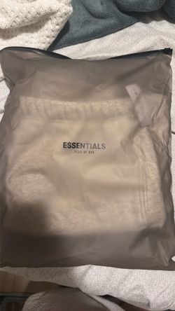 ESSENTIAL SHORTS