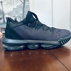 Nike Lebron 16 XVI Low Triple Black Shoes (C12668-002) Mens size 11