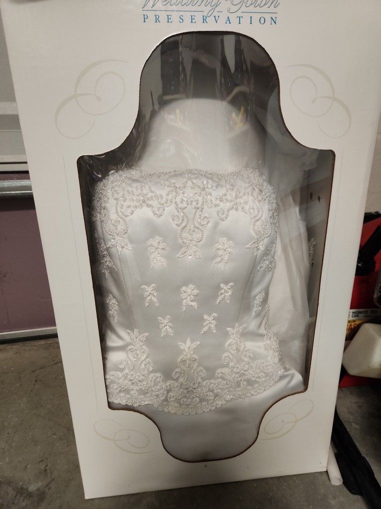 Wedding Dress Size 6/8