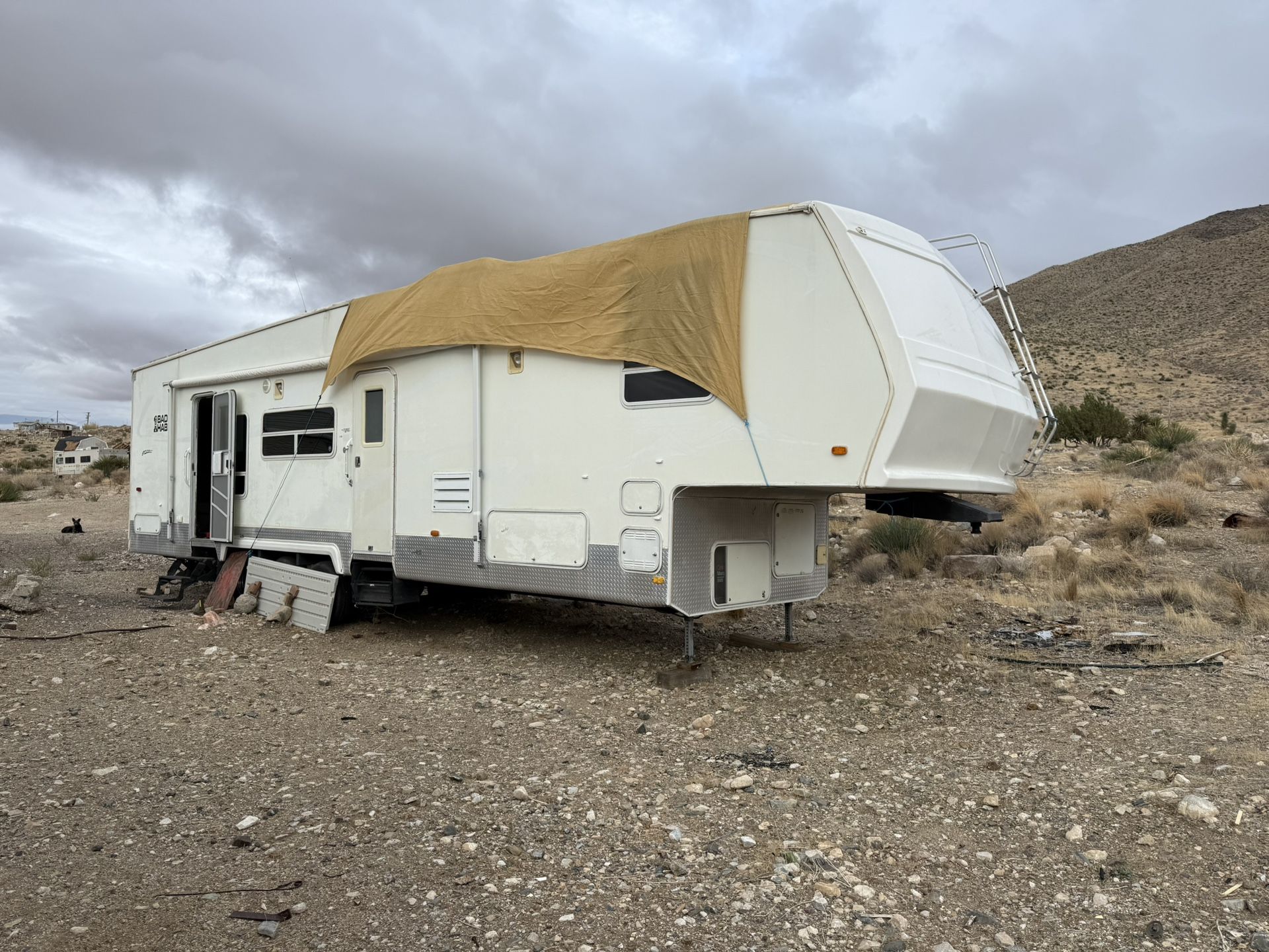 Weekend Warrior Fifth-Wheel