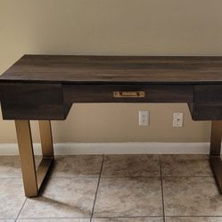 MOVING SALE: Used Table, Good Condition