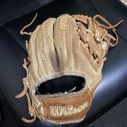 Wilson A200 Brown and Tan Size 11.5