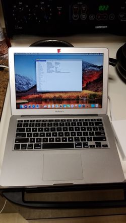 Mid 2012 macbook air i5 1.8ghz 4gb ram perfect condition