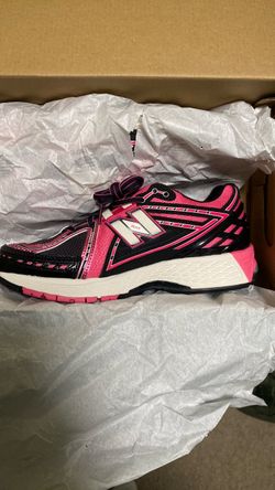 New Balance 1906R women’s running shoes