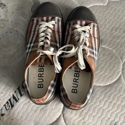 Burberry Shoes 